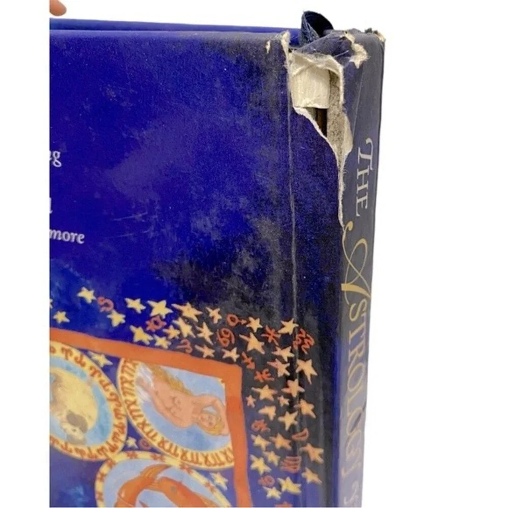 Book The Astrology Yearbook